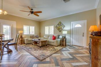Idyllic Las Vegas Oasis with Outdoor Pool!, Las Vegas (foto 4)
