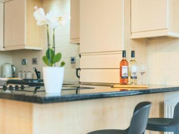 Baltic Dockside Apartment, Free Parking, Liverpool (photo 3)