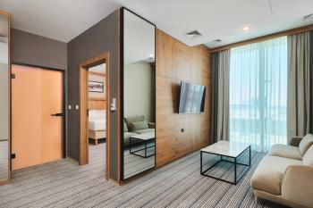 Courtyard by Marriott Warsaw Airport, Varsovia (foto 5)
