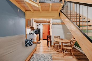 18SLL - Newly Remodeled - Sleeps 4 - Fireplace - WithD condo, Glacier (zdjęcie 4)