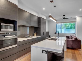 J24B - Bulimba Home from Home, Brisbane (photo 4)