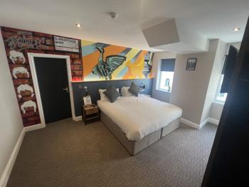 Fenwick Sunrise Hotel, Liverpool (photo 5)