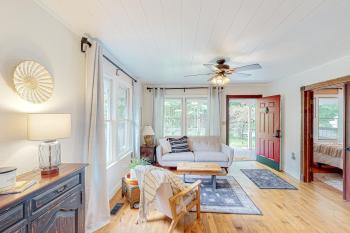 Cookie Cottage, Black Mountain (photo 5)
