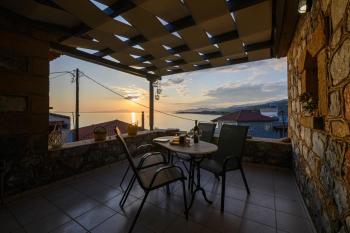 Σελήνη, Kotrónion (foto 3)