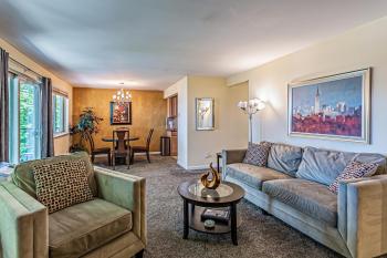 Ocean View, 2 Baths, 2 Bedrooms, No Stairs, Best Area, WD, Jacuzzi Bath, Balcony, View, 925sf, Tacoma (photo 2)