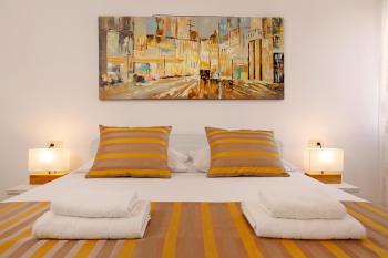 Modern 2-Bed Apt, Late check in available, Split (Foto 2)