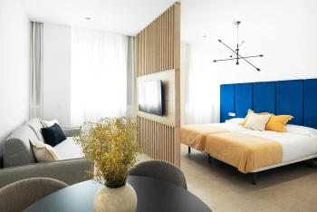 Blanq Marina Suites, Valencia (photo 2)
