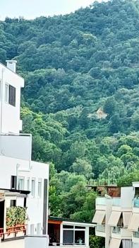 Dry lake apartment, Tirana (photo 5)