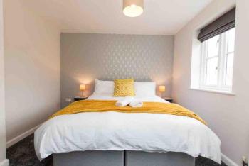 #Cloudstays Birmingham - City Getaway Luxury Townhouse Free Parking 2 Lakes, Бирмингем (фото 3)