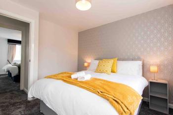 #Cloudstays Birmingham - City Getaway Luxury Townhouse Free Parking 2 Lakes, Бирмингем (фото 4)