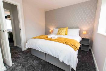 #Cloudstays Birmingham - City Getaway Luxury Townhouse Free Parking 2 Lakes, Бирмингем (фото 5)