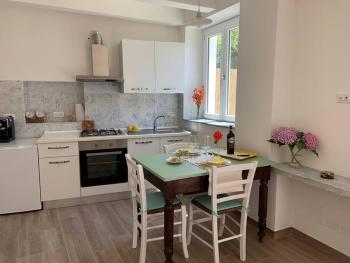 Casa in pietra in antico borgo vicino al centro, Pietrasanta (fotografie 3)
