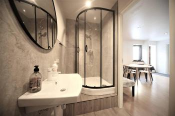 Unique flat with a private terrace on the rooftop, Riga (fotografie 5)