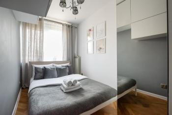 Wola Okopowa Luxury Apartment by BookingHost, Варшава (фото 4)