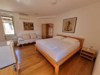 Malena Palace Experience, Split (photo 5)