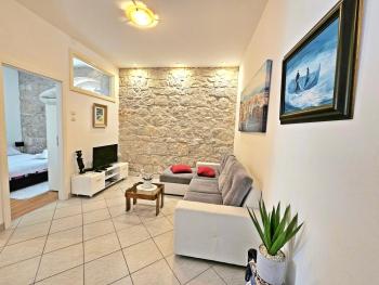 Apartments Moni, Split (photo 3)
