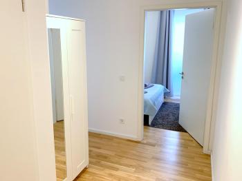 Moderne Ferienwohnung mit bodentiefer Dusche, Waschmaschine und Küche - Hoffi, Leipzig (foto 4)
