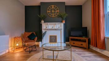 Huge Weekly & Monthly Savings - Free Parking - Wi-Fi & Netflix, Wolverhampton (foto 3)