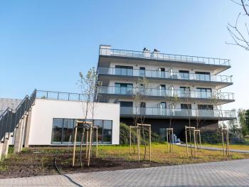 Apartment by Dziwna River with Pool Access, Dziwnów (photo 2)