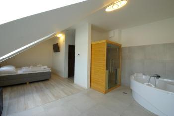 Adeba Plus, Prague (photo 4)
