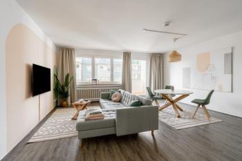 B OUR GUEST at Business Apartment in the middle of Little Tokyo, Düsseldorf (Foto 5)