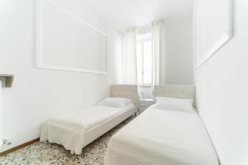 Spacious Apartment - 4 Bedrooms and 3 Bathrooms, Bergamo (fotografie 5)