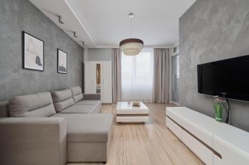 Modern Studio with Balcony for 4 Guests in Wrocław by Noclegi Renters, Breslau (Foto 3)