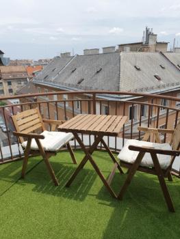 Modern top floor loft with balcony, Budapest (Foto 5)