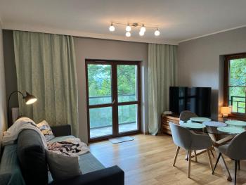 Green Park Resort - Widokowy D14 z dostępem do Basenu, Sauny, Jacuzzi i prywatnej komórki na rowery, Szklarska Poręba (zdjęcie 2)