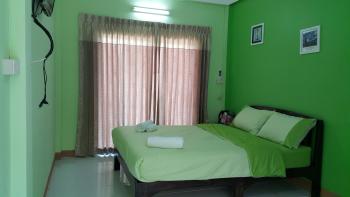 Dr. House, Khao Kho (foto 2)