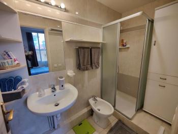 Central close to beaches and shops, up till 6 pers, Nice (fotografie 5)