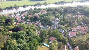 Villa im Park Wachwitzgrund - Große Ferienwohnung in EG der Villa, Drezno (zdjęcie 3)