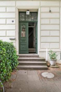 Großzügige 185m2-Altbauwohnung in Bestlage 7Zimmer-2Bäder-2Küchen-2WCs, Hamburk (fotografie 2)