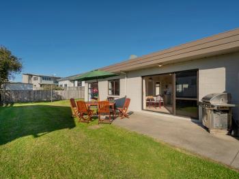 Location Plus - Whangamata Holiday Home, Whangamata (Foto 4)