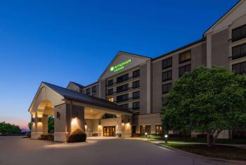 Wyndham Garden Kansas City Airport, Канзас-Сити (фото 4)