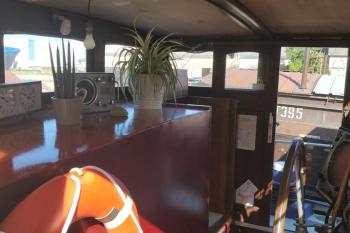 Captain's cabin: Cosy flat on a house boat, Strasbourg (photo 5)