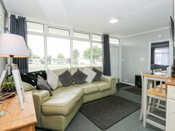 98 Cherry Park, Skegness (photo 5)