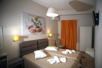 Paradise, Ermoupoli (photo 4)