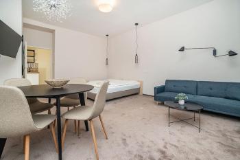 Modern studio with balcony + TV, Прага (фото 2)