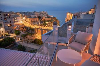 White Coast, Polignano a Mare (fotografie 3)