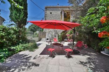 Gîte Romy - Gîte avec piscine partagée, Lussan (foto 2)
