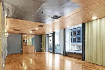 Stylish 2BD with Washer and Dryer near Times Square, New York (photo 4)