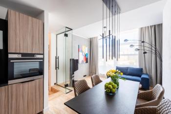 Luxury apartment with a balcony and a terrace, Praha (fotografie 4)