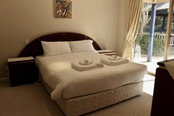 Ashani - My house is your house., Augusta (Foto 3)