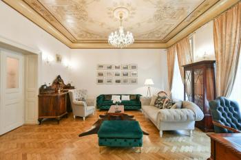 Stunning Charles Bridge Apartment, Praha (fotografie 2)