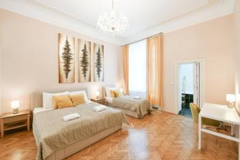 Stunning Charles Bridge Apartment, Praha (fotografie 3)