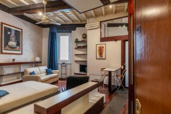 Piazza Navona Petite House, Řím (fotografie 2)
