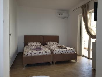 Rooms by George, Dhërmi (fotografie 3)