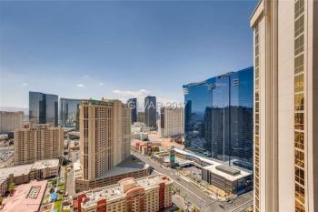 MGM Signature PH 30th floor Deluxe Studio apartment Strip Facing with Balcony, Las Vegas (photo 5)