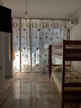 Cozy and Tranquil Apartment - 24H Self Check-In, Tirana (photo 5)